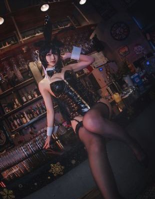 礼仪培训师